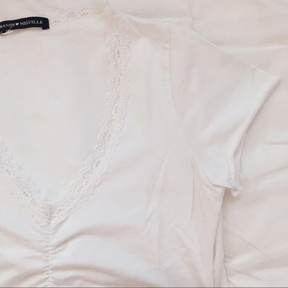 Brandy Melville White Lace Gina Top✩